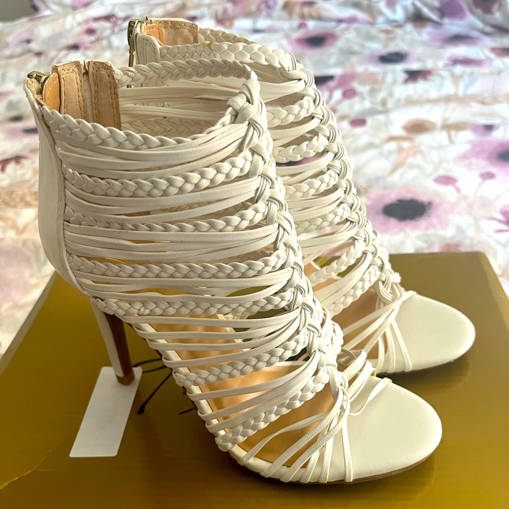 Thalia Sodi Women's Rubby Fabric Open Toe Classic Pumps White Heels Size 5 M